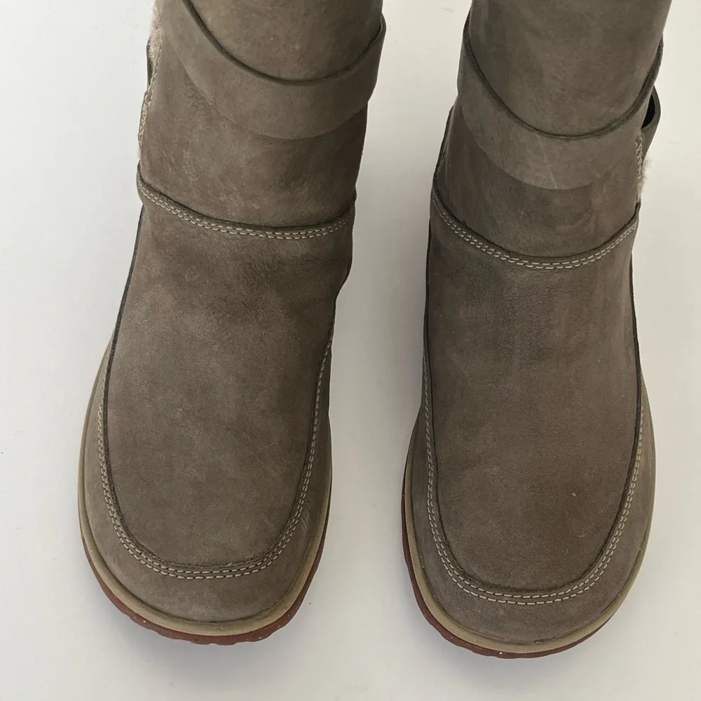 Chaco Hopi leather wool lined leather winter Boots sandstone 7.5